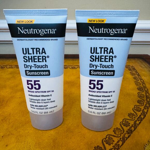 Neutrogena Ultra Sheer Dry Touch SPF 55 Sunscreen Lotion Broad Spectrum NEW - Picture 1 of 4